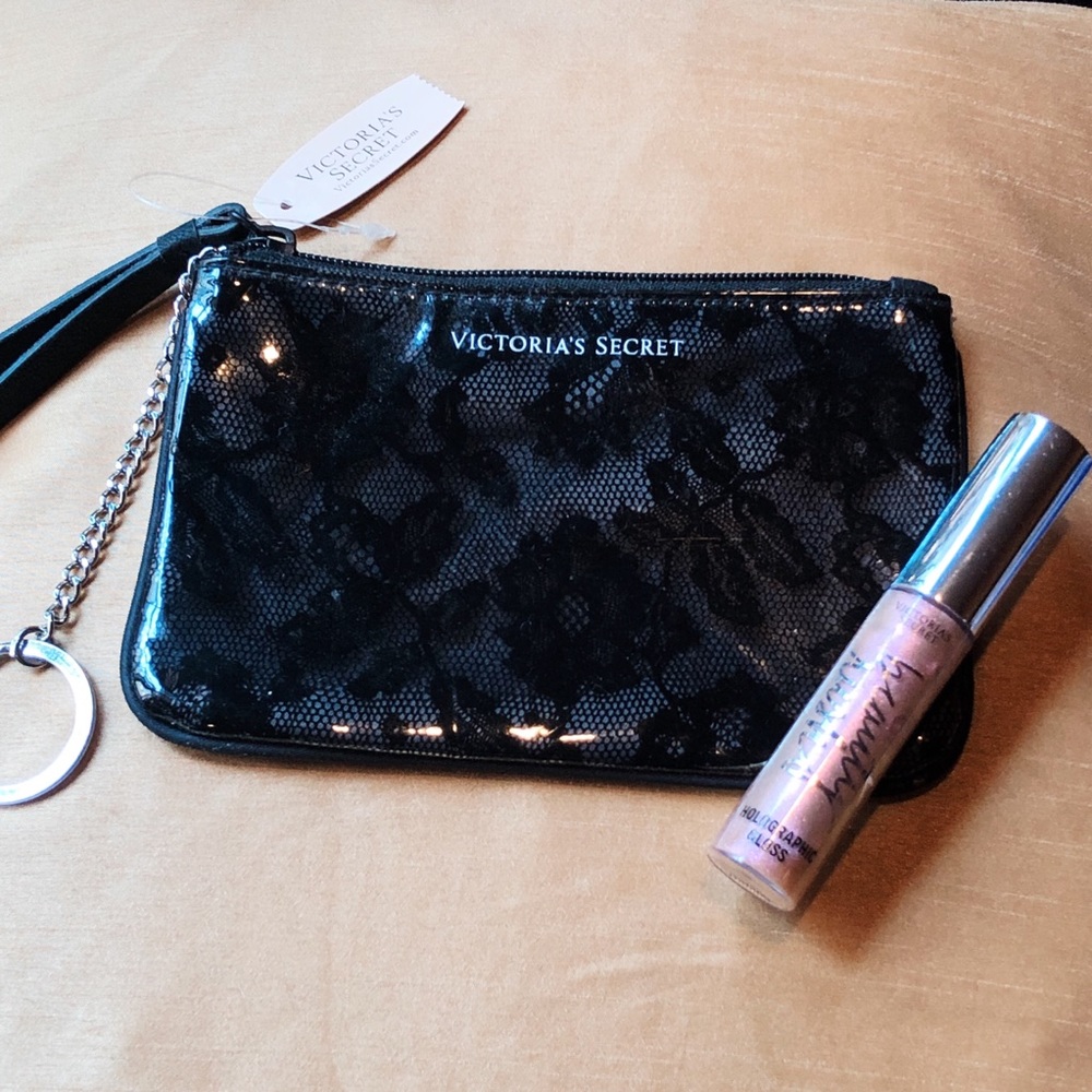 VICTORIA’S SECRET MAKEUP BAG & LIP GLOSS💗